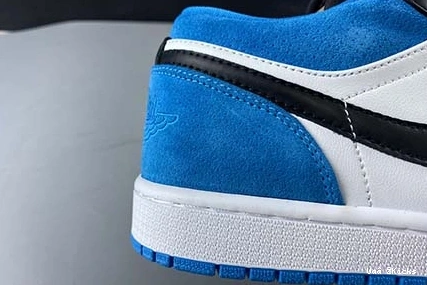 CK3022- Soft “Laser 1 2864 242 Blue” Low Air Jordan 1017